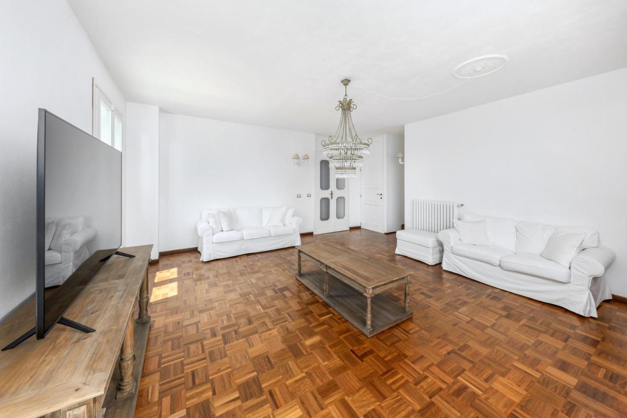 Villa Desira By Casa Da Suite Meina Zewnętrze zdjęcie